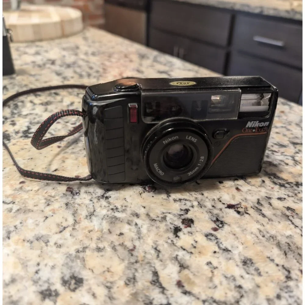 Nikon One Touch L35AF2 35mm Point and Shoot Film Camera w/35mm f/2.8 Lens Untest